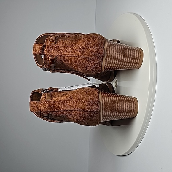 Dolce Vita DV Jace Booties Ankle Boot Block Heel Pointed Toe Faux Suede Brown 10 - Picture 5 of 14